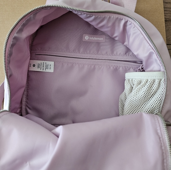 City Adventurer BackpackMini 11L - Picture 2 of 7